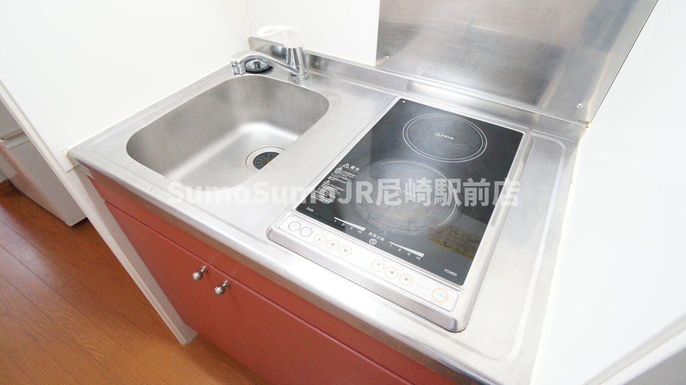 物件内観写真3　(お料理しやすいキッチンです)