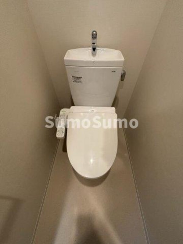 トイレ(コンパクトで使いやすいトイレです)