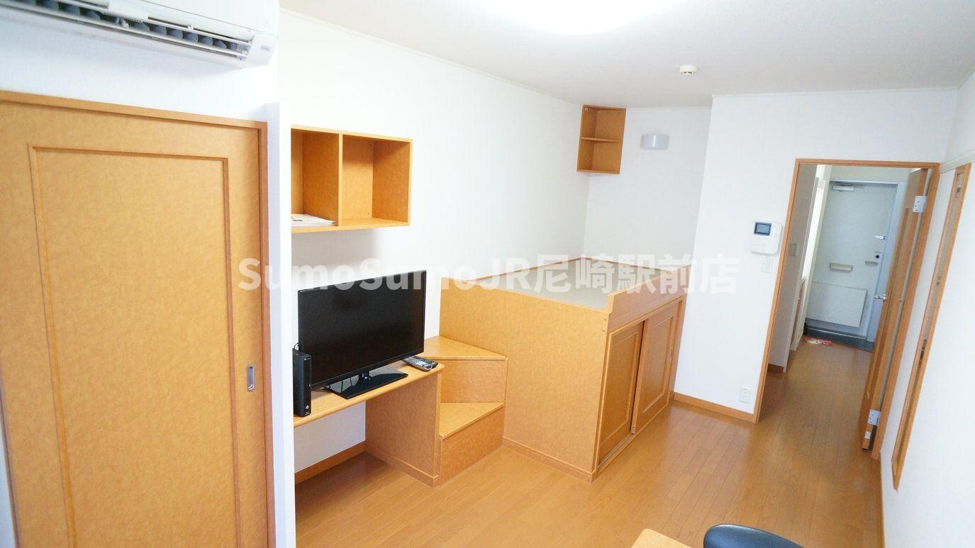 物件内観写真2　(居間です)