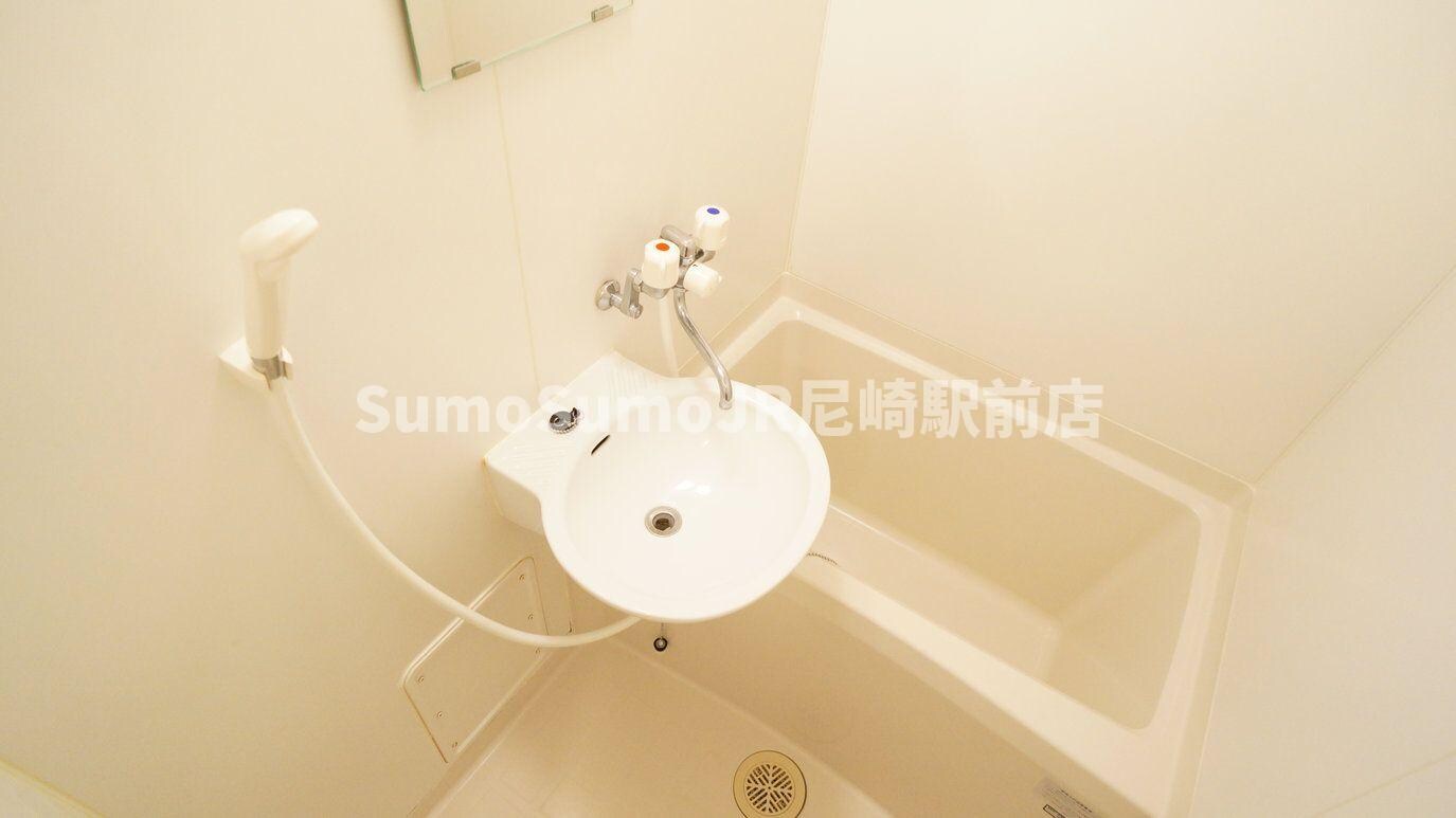 物件内観写真5　(洗面所です)