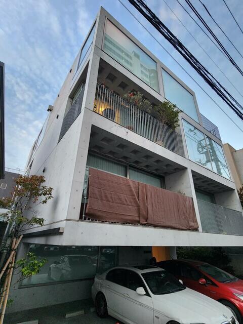 物件外観写真1　( )