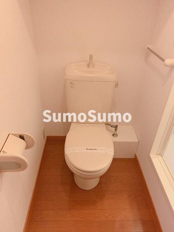 トイレ(清潔感のあるトイレです)