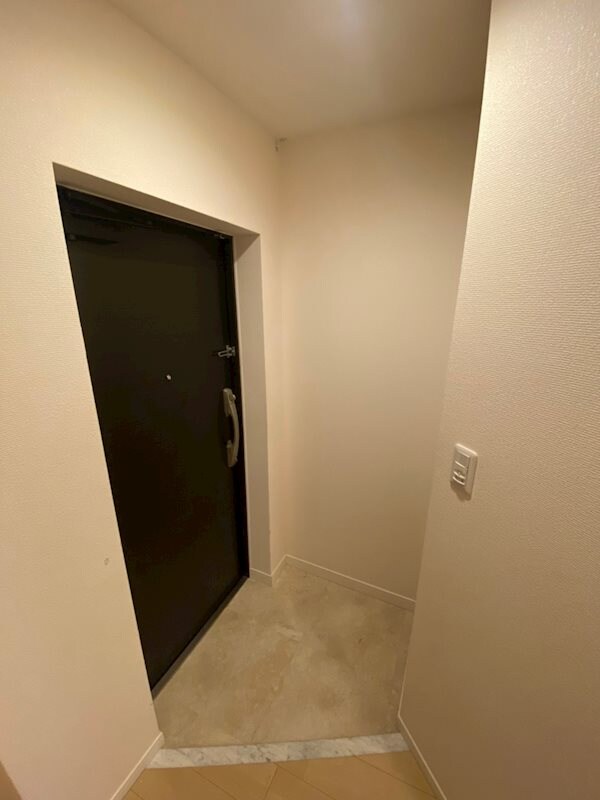 物件内観写真4　(きれいな玄関です)