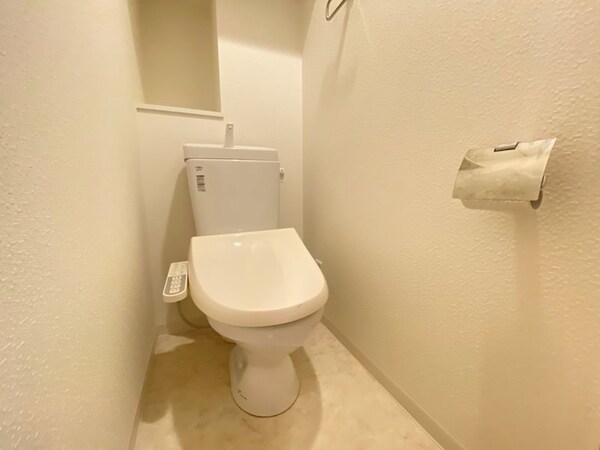 トイレ(清潔感のあるトイレです)