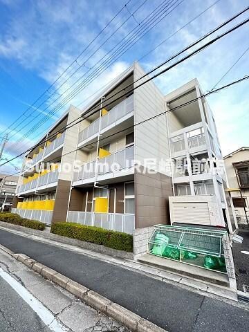 物件外観写真1　(外観もきれいです)