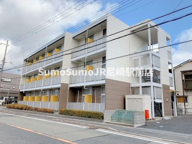 物件外観写真3　(外観もきれいです)