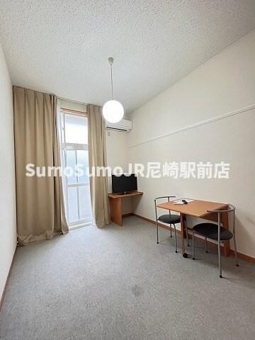 物件内観写真15　(おしゃれなリビングです)