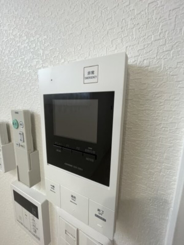 セキュリティ(広々としたバルコニーです)