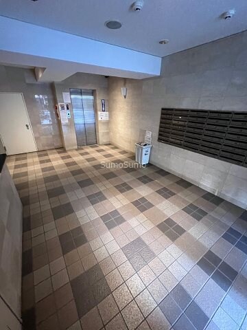 物件外観写真3　(建物の内部です)