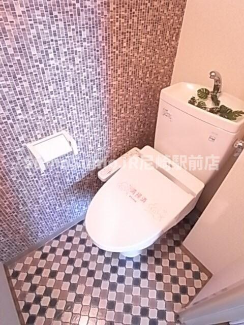 物件内観写真11　(シンプルで使いやすいトイレです)