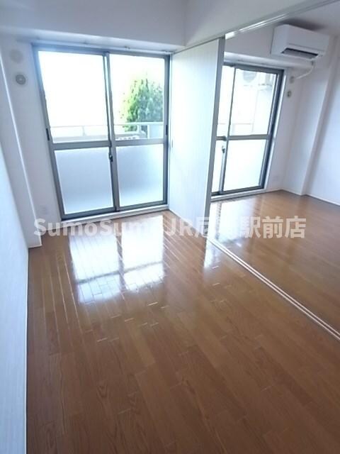 物件内観写真18　(リビングです)