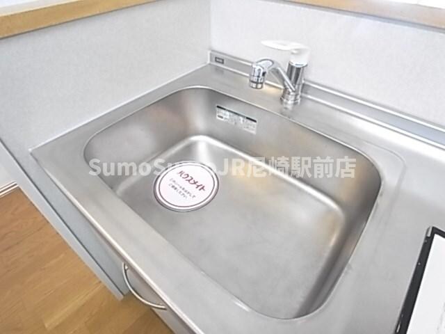 物件内観写真22　(コンパクトなキッチンで掃除もラクラク)