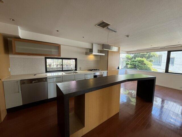 物件内観写真3　( )