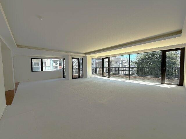 物件内観写真9　( )