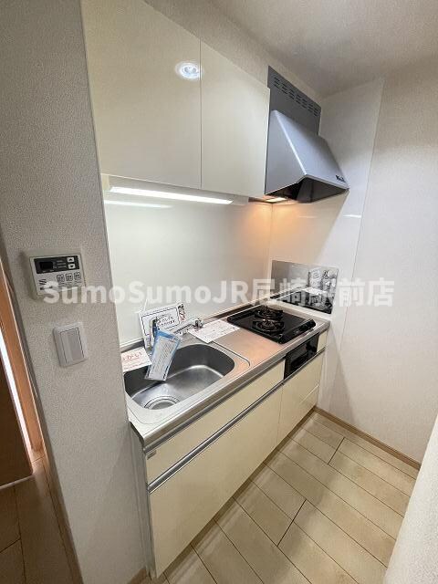 物件内観写真4　(お料理しやすいキッチンです)