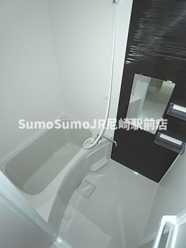 浴室(お風呂で日々の疲れを落としましょう)