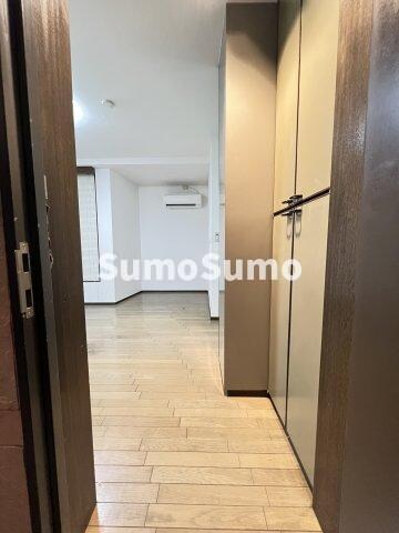 物件内観写真11　(シンプルで使いやすい玄関です)