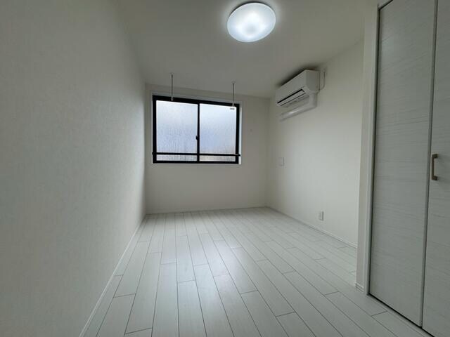 物件内観写真7　( )