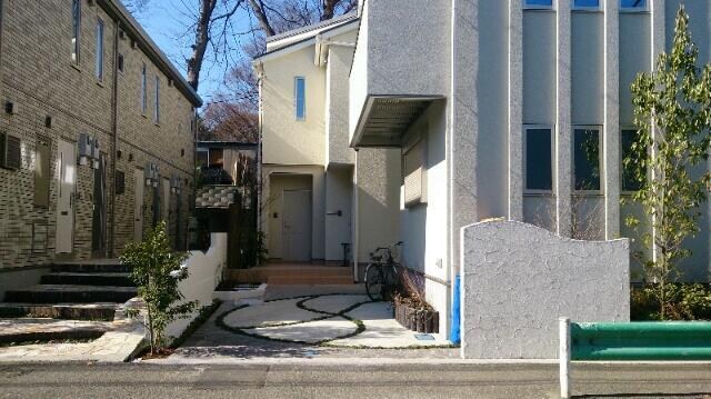 物件外観写真1　( )