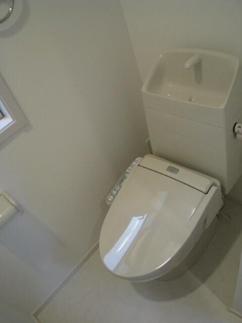 物件内観写真8　( )