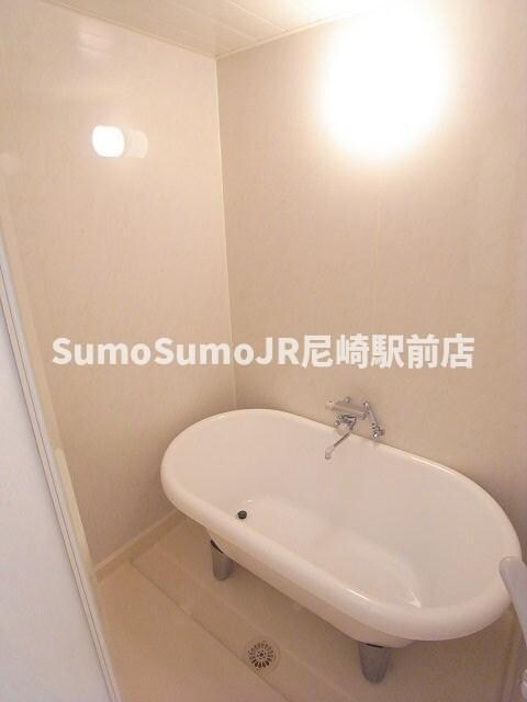 物件内観写真10　(ゆったり過ごせるお風呂です)