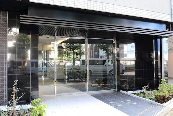 エントランス( )