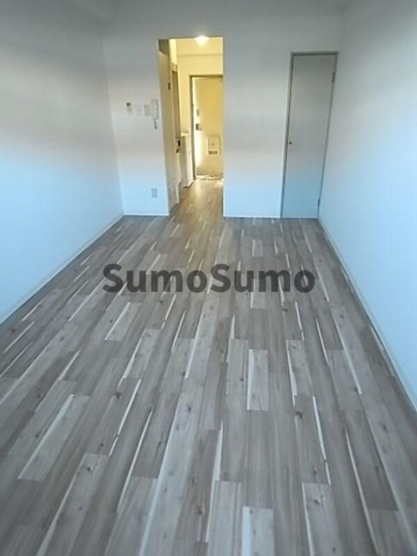 寝室(ゆとりの広さです)