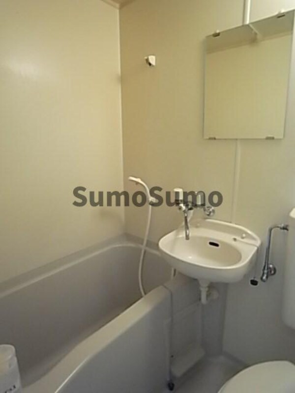 浴室(日々の暮らしに欠かせないお風呂です)