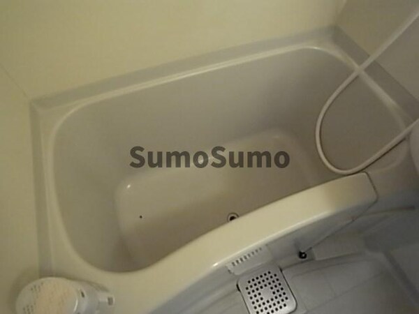 浴室(きれいなお風呂です)