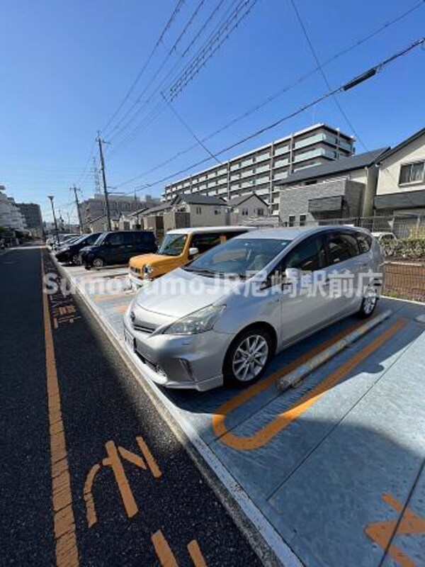 駐車場(駐車場です)