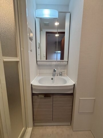 物件内観写真12　(使いやすい洗面所です)