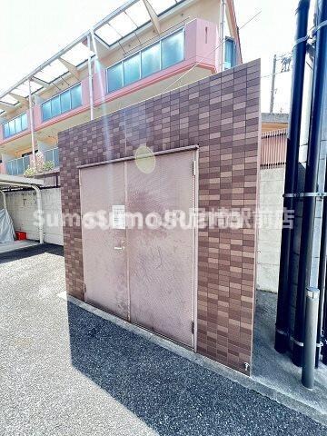 物件外観写真2　(外観もきれいです)