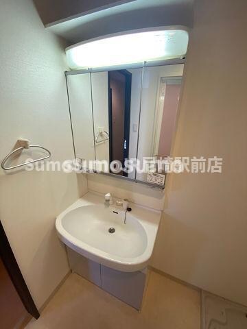 物件内観写真12　(独立洗面台です)