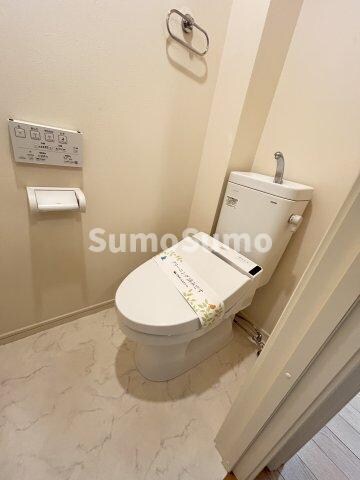 物件内観写真6　(シンプルで使いやすいトイレです)