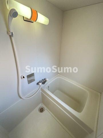 物件内観写真8　(日々の暮らしに欠かせないお風呂です)