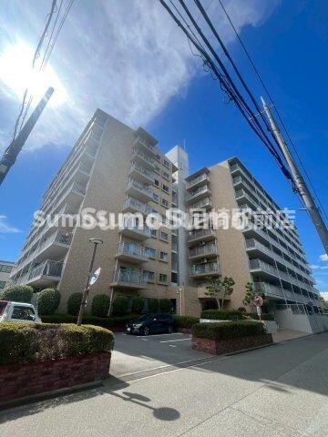 物件外観写真1　(外観もきれいです)