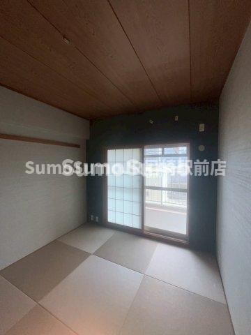 物件内観写真20　(和室があれば、来客や子供用のスペースとして活躍します)