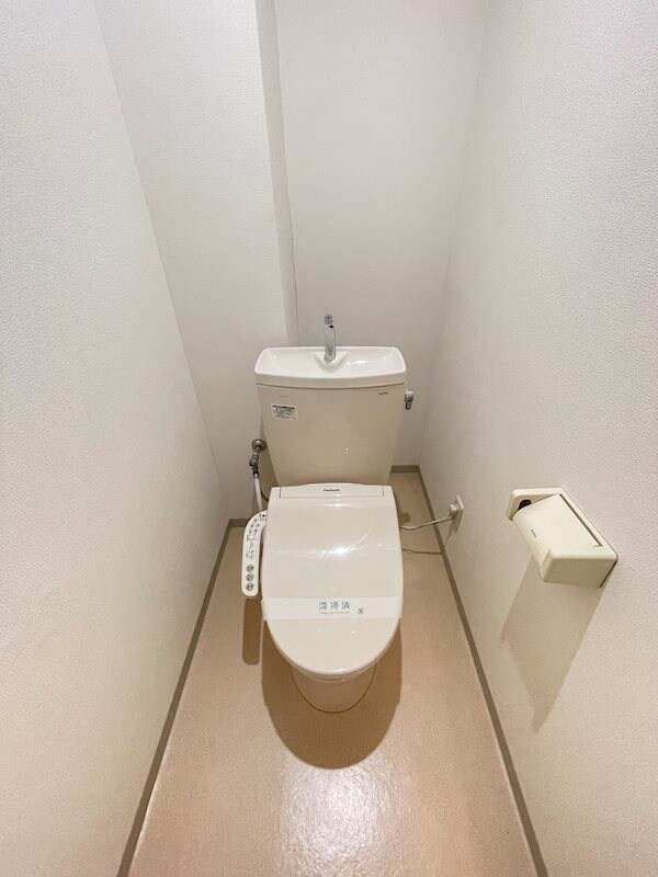 トイレ(シンプルで使いやすいトイレです)
