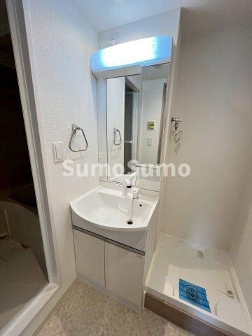 物件内観写真9　(忙しい朝には欠かせない洗面所です)