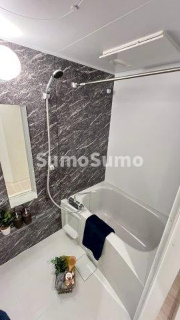 浴室(きれいなお風呂です)