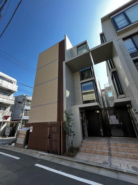 物件外観写真2　( )