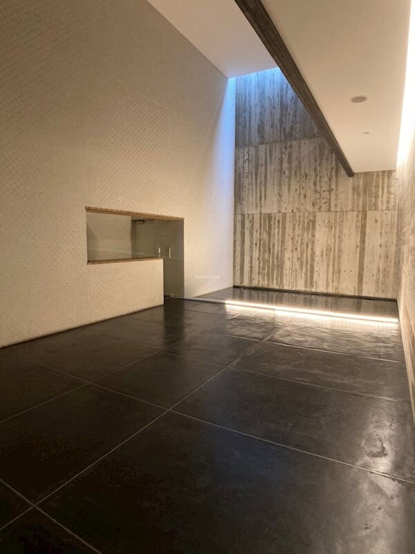 物件外観写真2　(毎日通るロビーはこのようになっています)