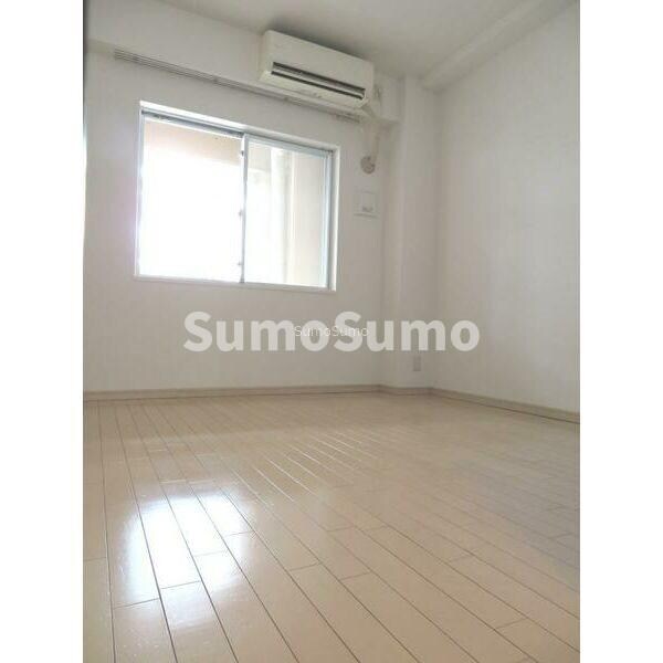 物件内観写真7　(ゆとりの広さです)