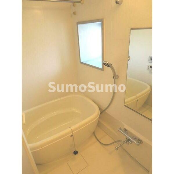 物件内観写真8　(日々の暮らしに欠かせないお風呂です)