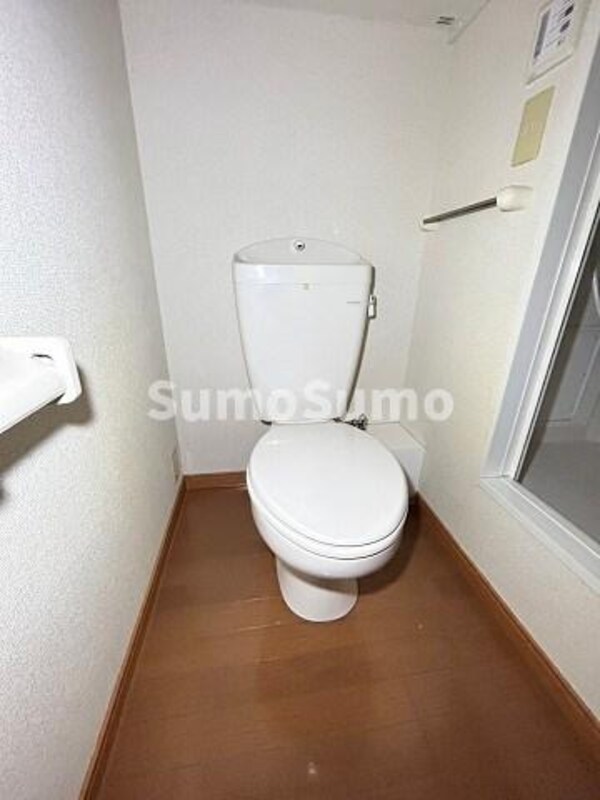 トイレ(シンプルで使いやすいトイレです)