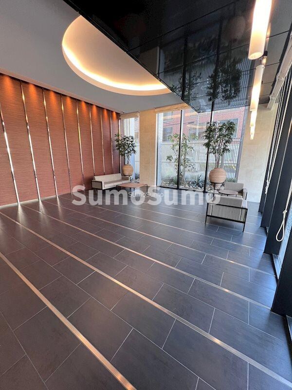 物件外観写真3　(建物の内部です)