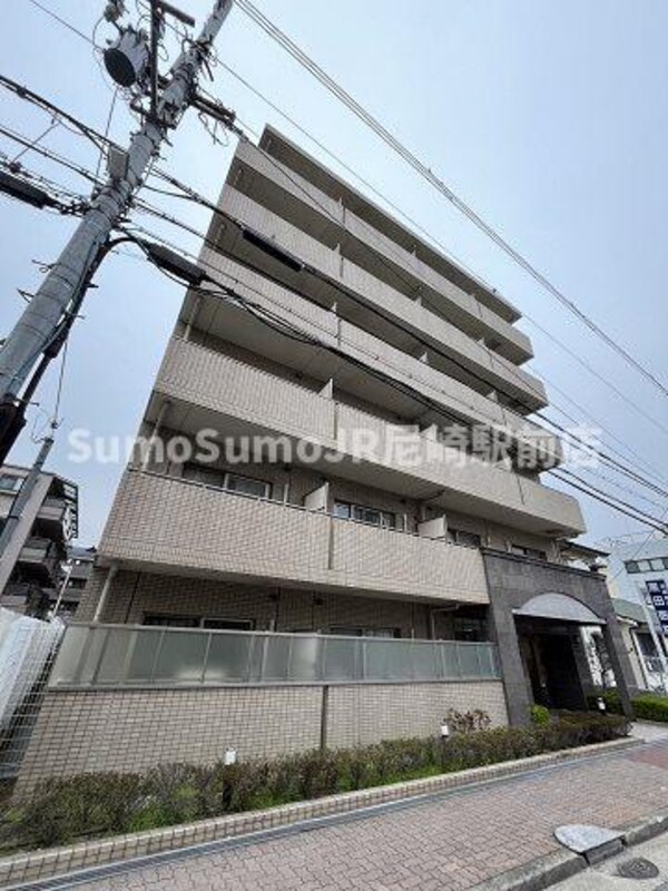 外観(外観は落ち着いています)