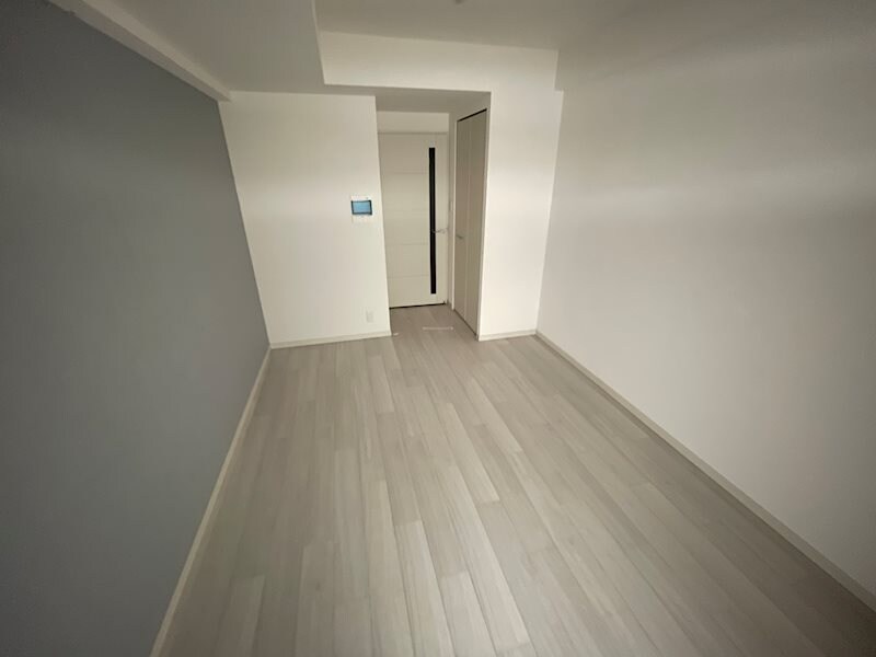 物件内観写真7　(こちらのリビングで趣味の時間をお楽しみください)