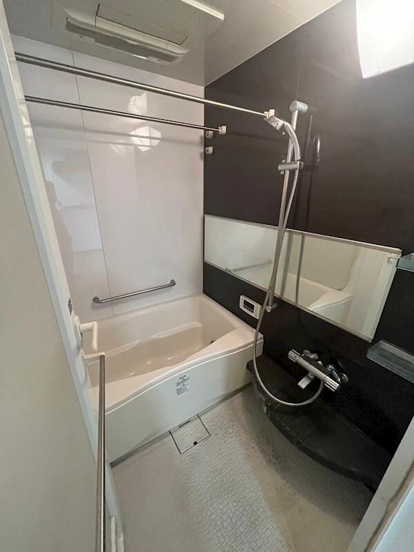 浴室(日々の疲れを癒すお風呂付です)