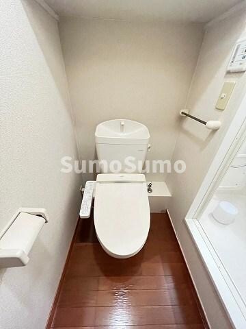 物件内観写真10　(清潔感のあるトイレです)